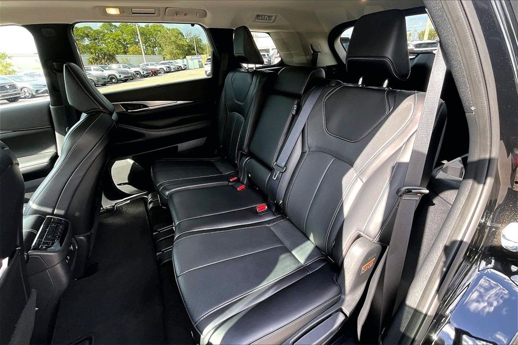 2024 INFINITI QX60 LUXE