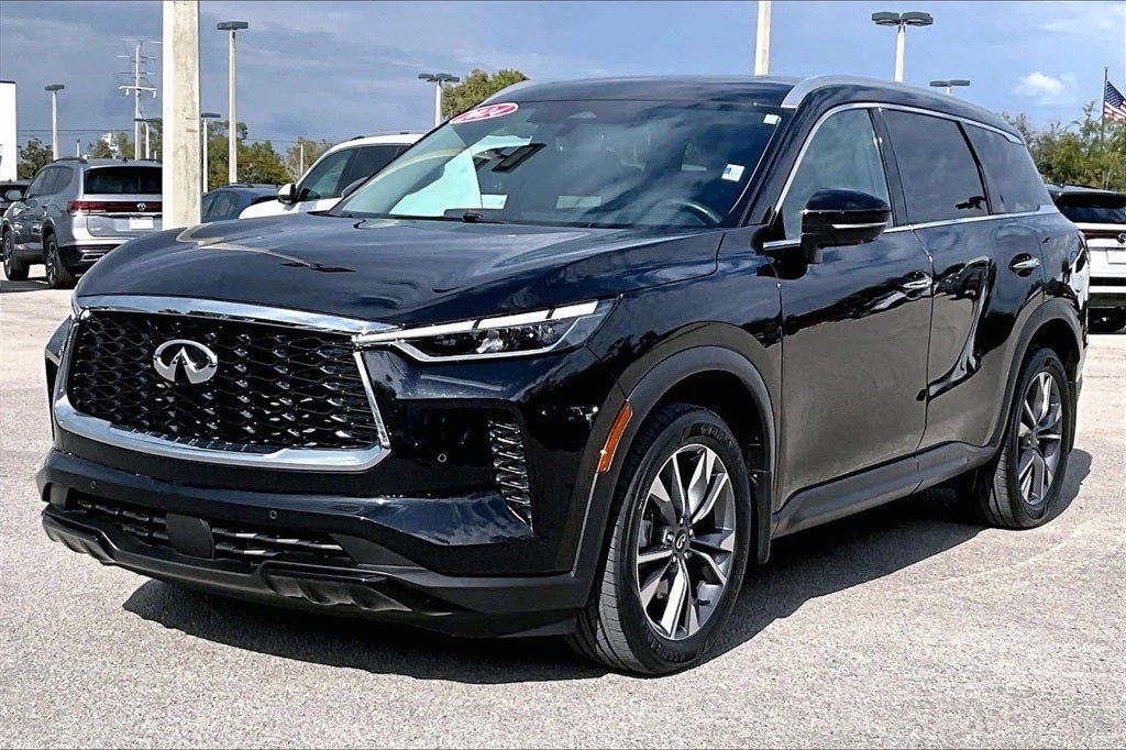 2024 INFINITI QX60 LUXE