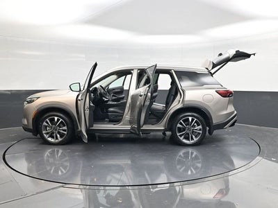 2023 INFINITI QX60 LUXE
