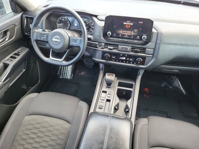 2024 Nissan Pathfinder S