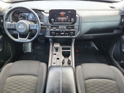 2024 Nissan Pathfinder S