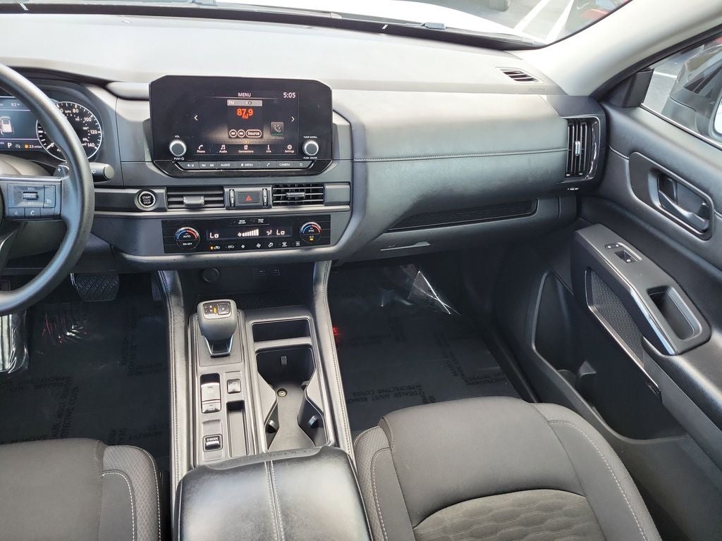 2024 Nissan Pathfinder S