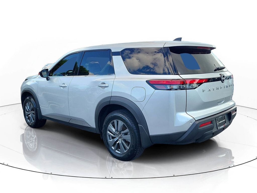2024 Nissan Pathfinder S