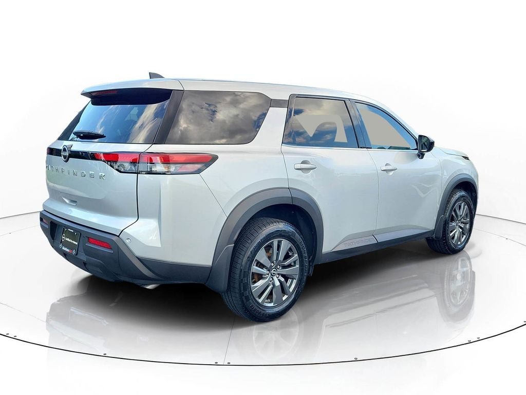 2024 Nissan Pathfinder S