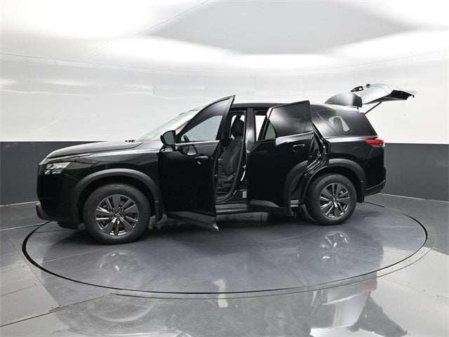 2024 Nissan Pathfinder S