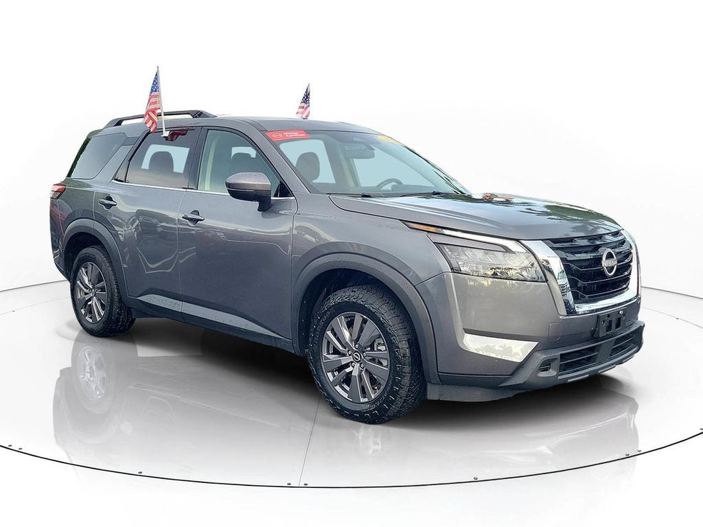 2024 Nissan Pathfinder SV