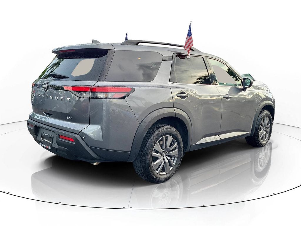 2024 Nissan Pathfinder SV