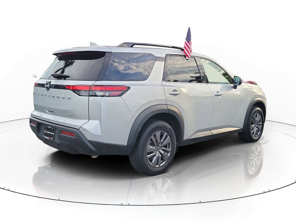 2024 Nissan Pathfinder SV