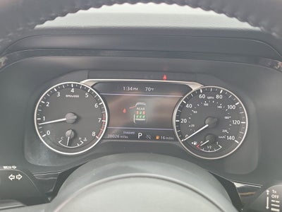 2024 Nissan Pathfinder SV