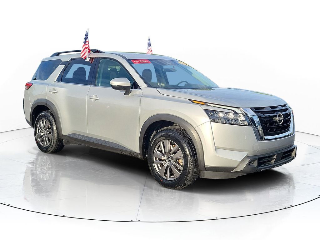 2024 Nissan Pathfinder SV