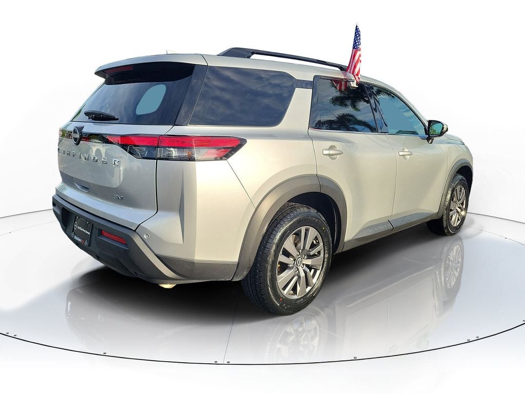 2024 Nissan Pathfinder SV