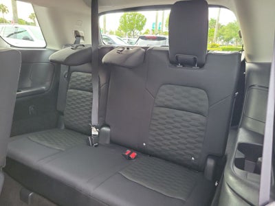2024 Nissan Pathfinder SV