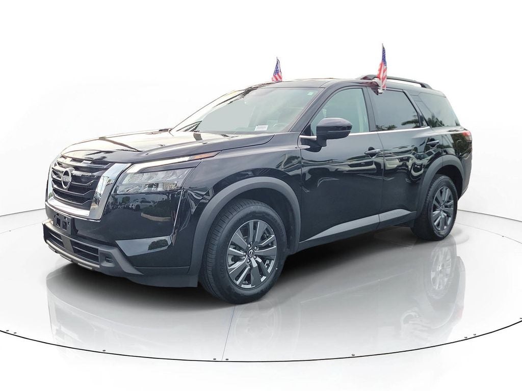 2024 Nissan Pathfinder SV