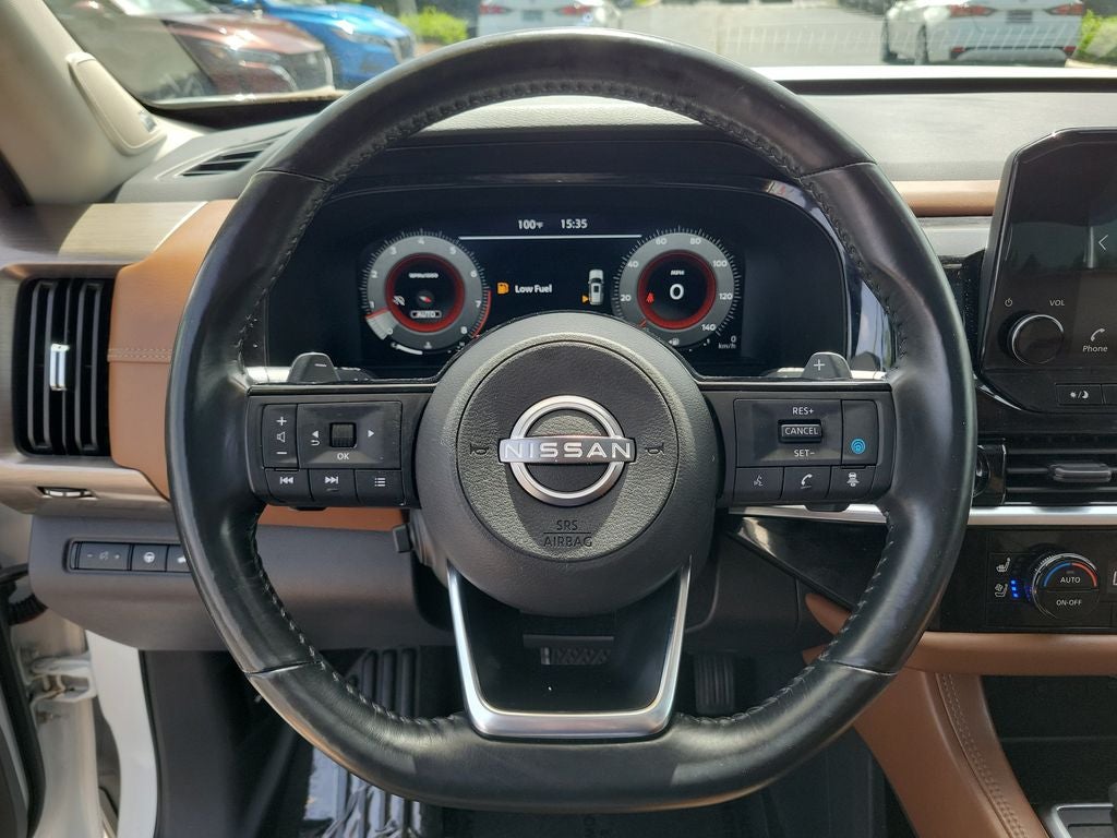 2023 Nissan Pathfinder Platinum