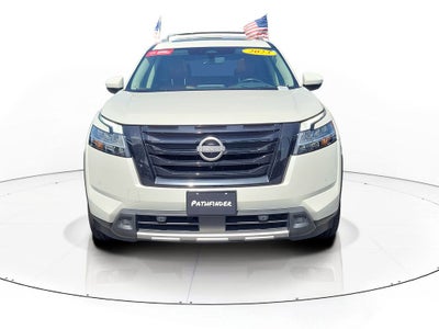 2023 Nissan Pathfinder Platinum