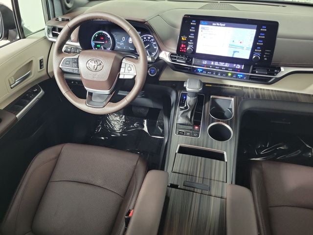 2023 Toyota Sienna Platinum 7 Passenger