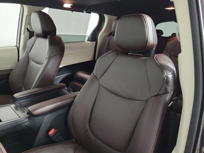 2023 Toyota Sienna Platinum 7 Passenger