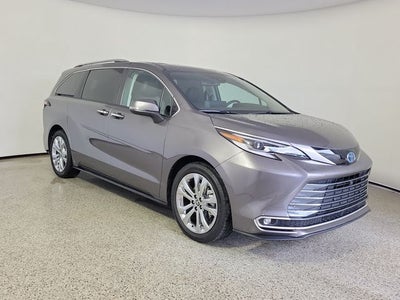 2023 Toyota Sienna Platinum 7 Passenger
