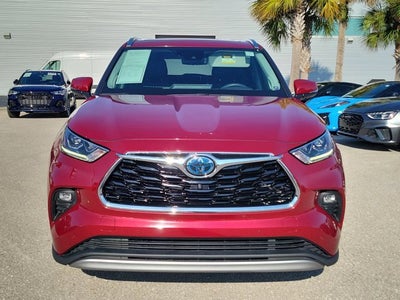 2021 Toyota Highlander Hybrid Platinum