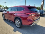 2021 Toyota Highlander Hybrid Platinum