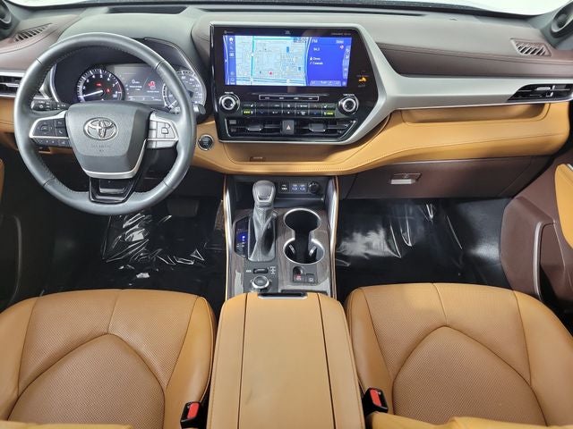 2022 Toyota Highlander Platinum