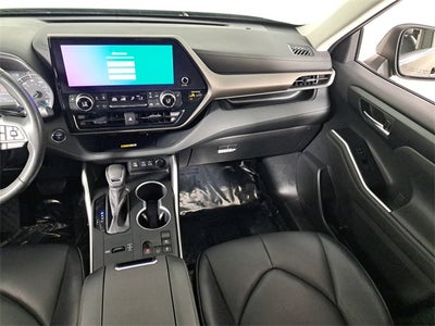 2023 Toyota Highlander Hybrid XLE