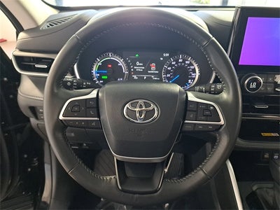 2023 Toyota Highlander Hybrid XLE