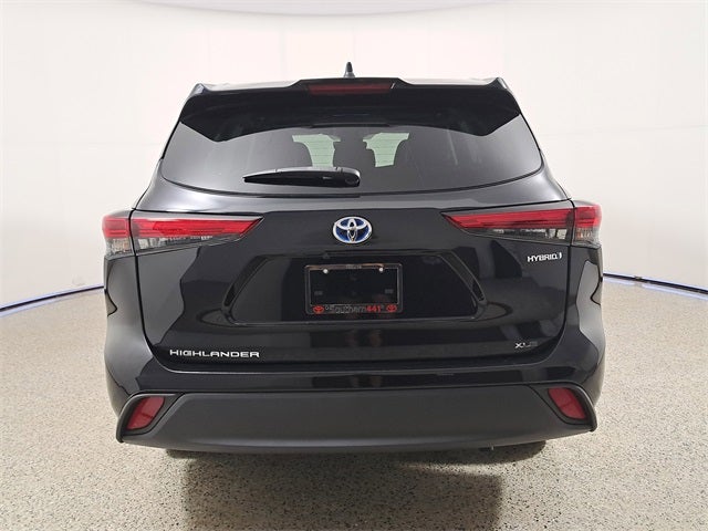 2023 Toyota Highlander Hybrid XLE