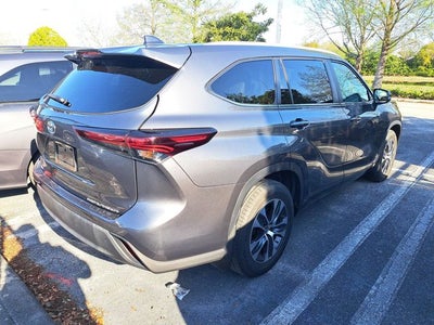 2024 Toyota Highlander Hybrid XLE
