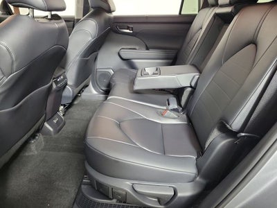 2026 Toyota Highlander Hybrid XLE