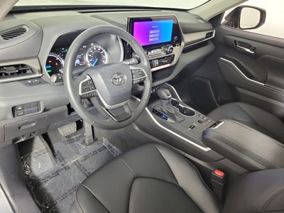 2026 Toyota Highlander Hybrid XLE