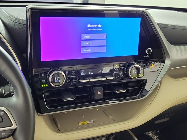 2023 Toyota Highlander Platinum