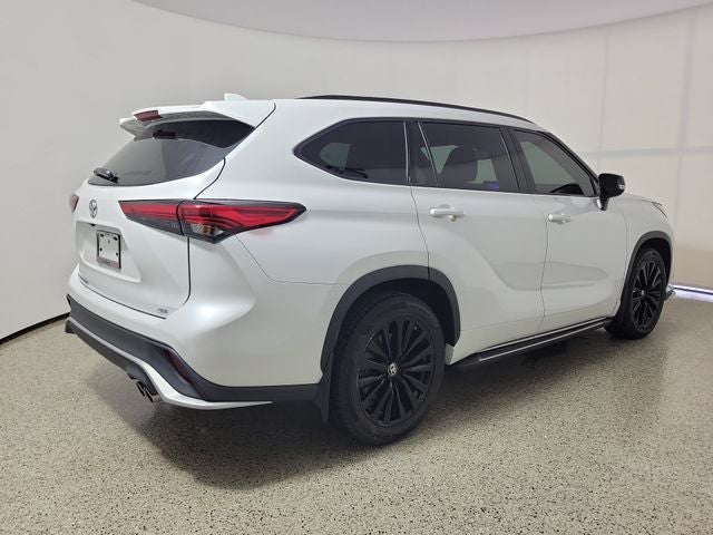 2023 Toyota Highlander XSE
