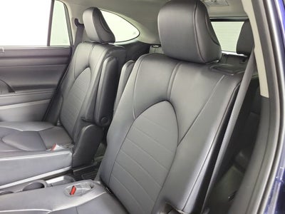 2025 Toyota Highlander XLE