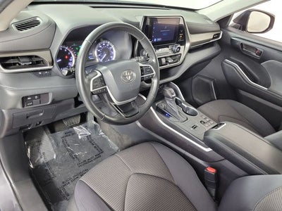 2023 Toyota Highlander LE