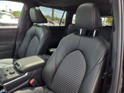 2025 Toyota Highlander XSE