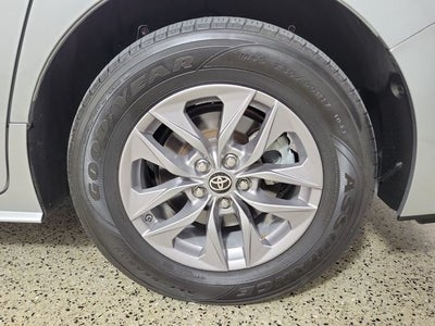 2021 Toyota Sienna LE 8 Passenger