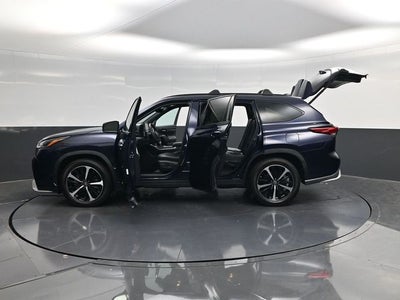 2022 Toyota Highlander XSE