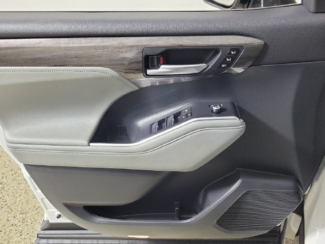2023 Toyota Highlander Hybrid Limited