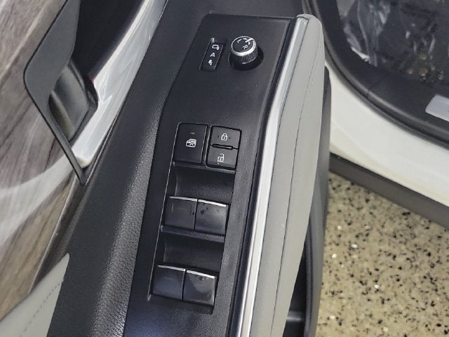 2023 Toyota Highlander Hybrid Limited