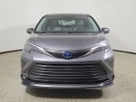 2025 Toyota Sienna XLE 8 Passenger