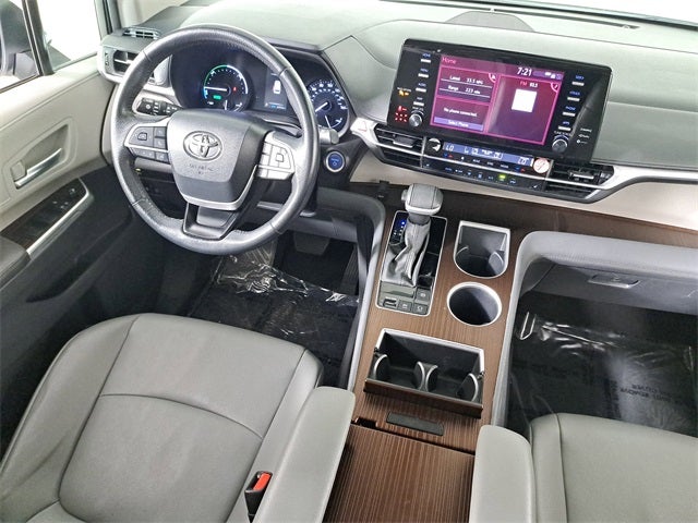 2024 Toyota Sienna XLE