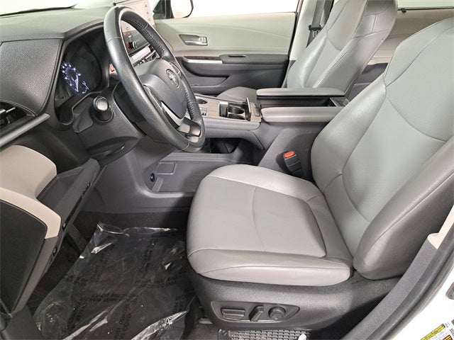 2024 Toyota Sienna XLE