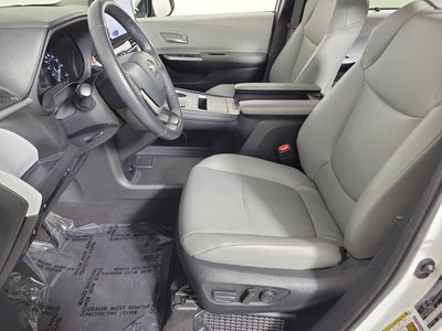 2025 Toyota Sienna XLE 8 Passenger