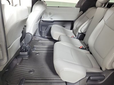 2026 Toyota Sienna XLE 8 Passenger