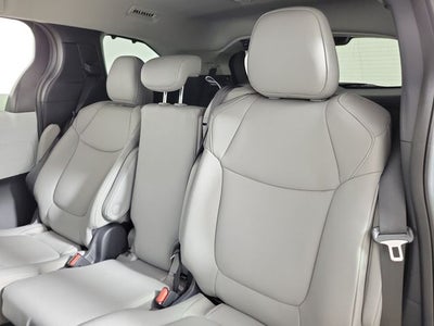 2026 Toyota Sienna XLE 8 Passenger