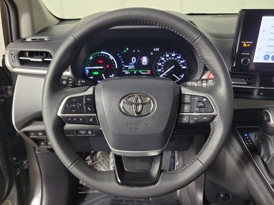 2026 Toyota Sienna XLE 8 Passenger