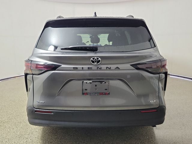 2026 Toyota Sienna XLE 8 Passenger