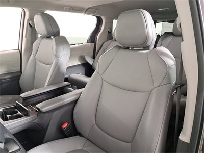 2024 Toyota Sienna XLE 8 Passenger