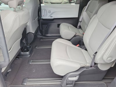 2025 Toyota Sienna XLE 7 Passenger